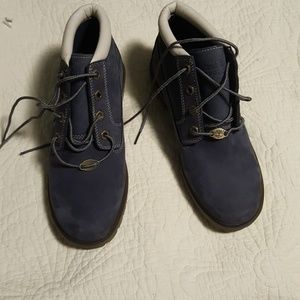 Timberland  size 7US nelly chucka